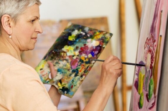 Art for happiness: Adults group